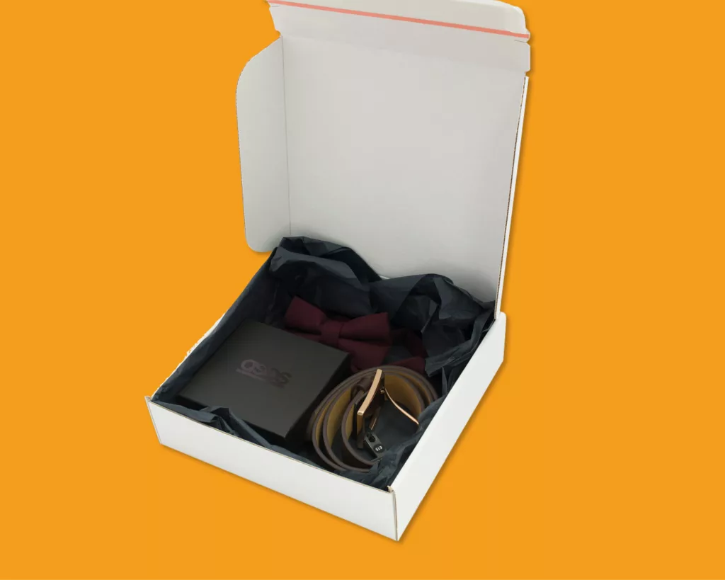 custom ecommerce boxes macfarlane packaging. An image of an ecommerce box. Explore our full range of ecommerce boxes including, ecommerce shipping boxes, ecommerce packaging boxes, find ecommerce boxes uk.